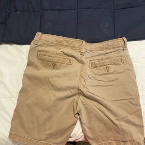 Arizona khaki shorts. I’m great condition but slightly used.